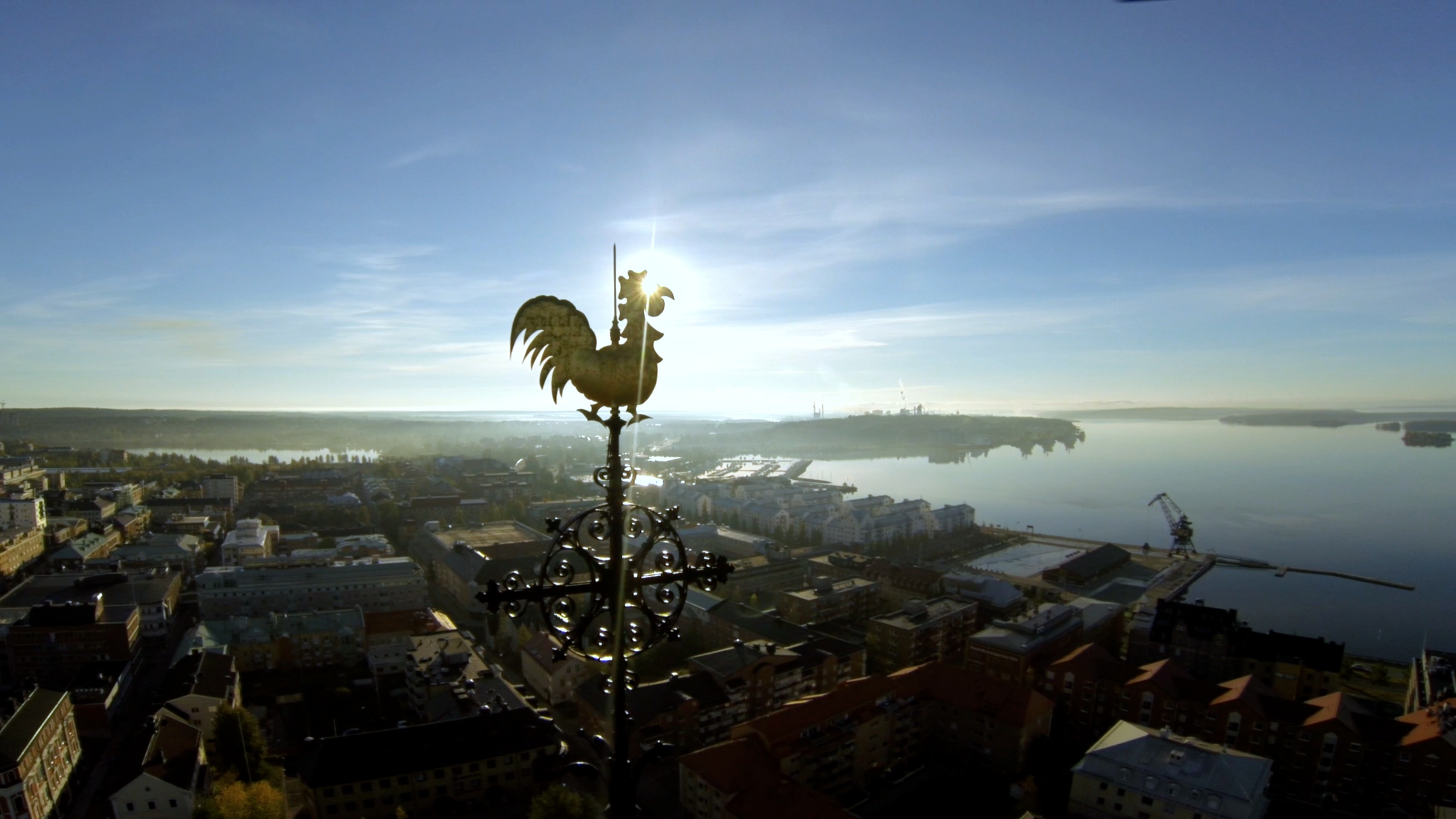 Drönarvy över Luleå, foto från film av Aron Hansson